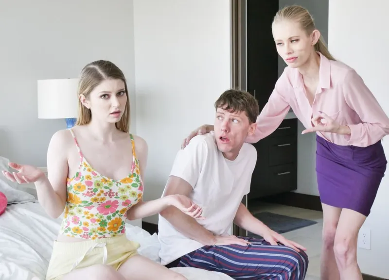 Mẹ kế bắt con gái riêng của gã chồng địt với cậu con trai